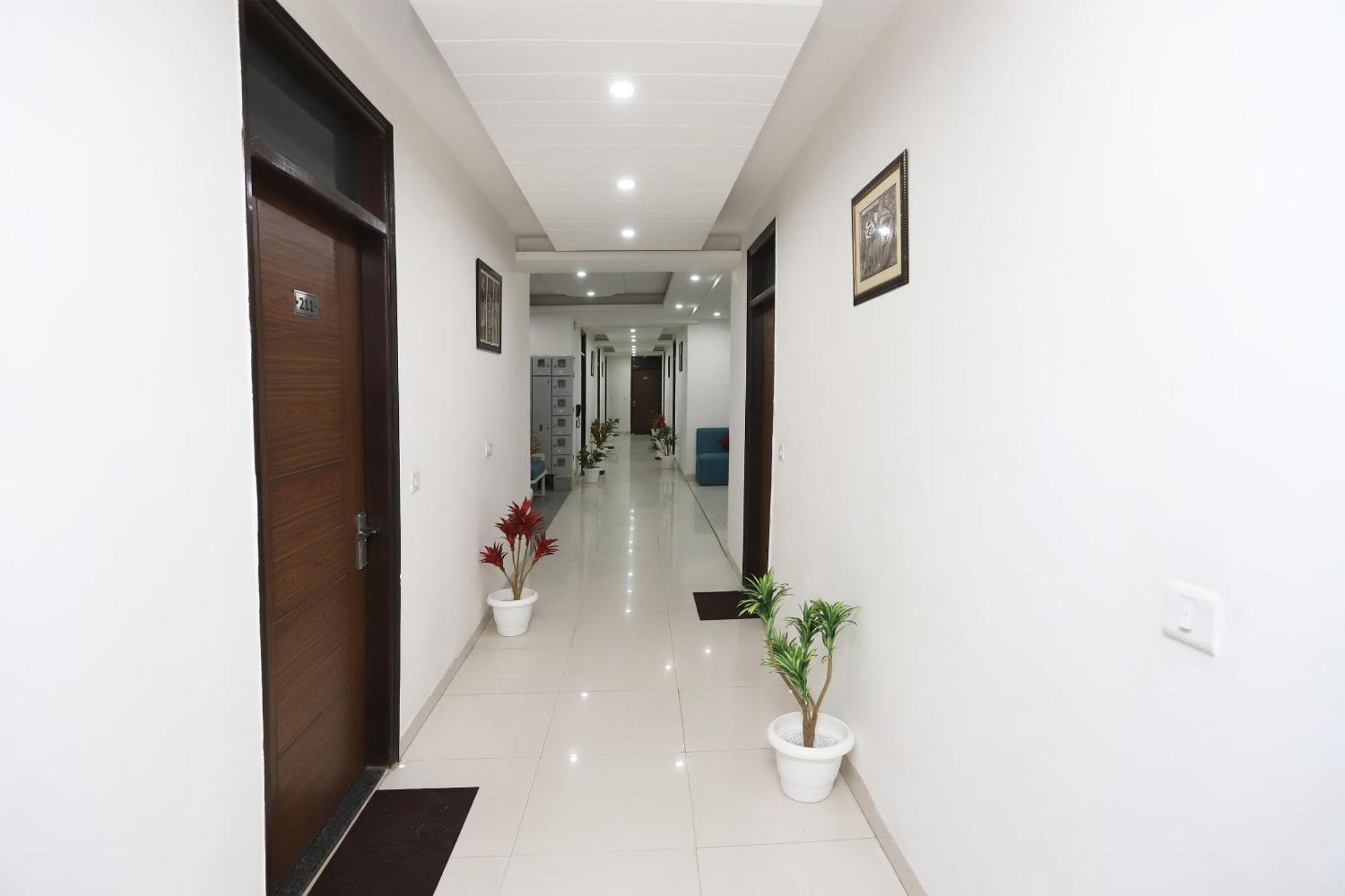Super Capital O Levanti Near Aravali Biodiversity Park Gurgaon Eksteriør billede